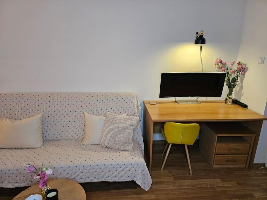 Grandpa Vojin'S Cozy Corner Apartment Суботица Екстериор снимка